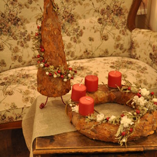 Vainags un eglīte - mežģīnēs