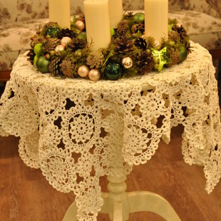 Laima toņi ar majestātiski balto