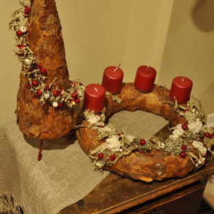 Vainags un eglīte - mežģīnēs