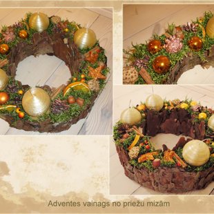Adventes vainags no priedes mizas ar sunās sabirušiem brīnumiem